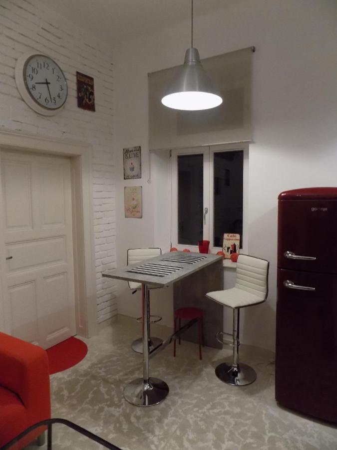 Czingu-Lak Appartement Miskolc Buitenkant foto