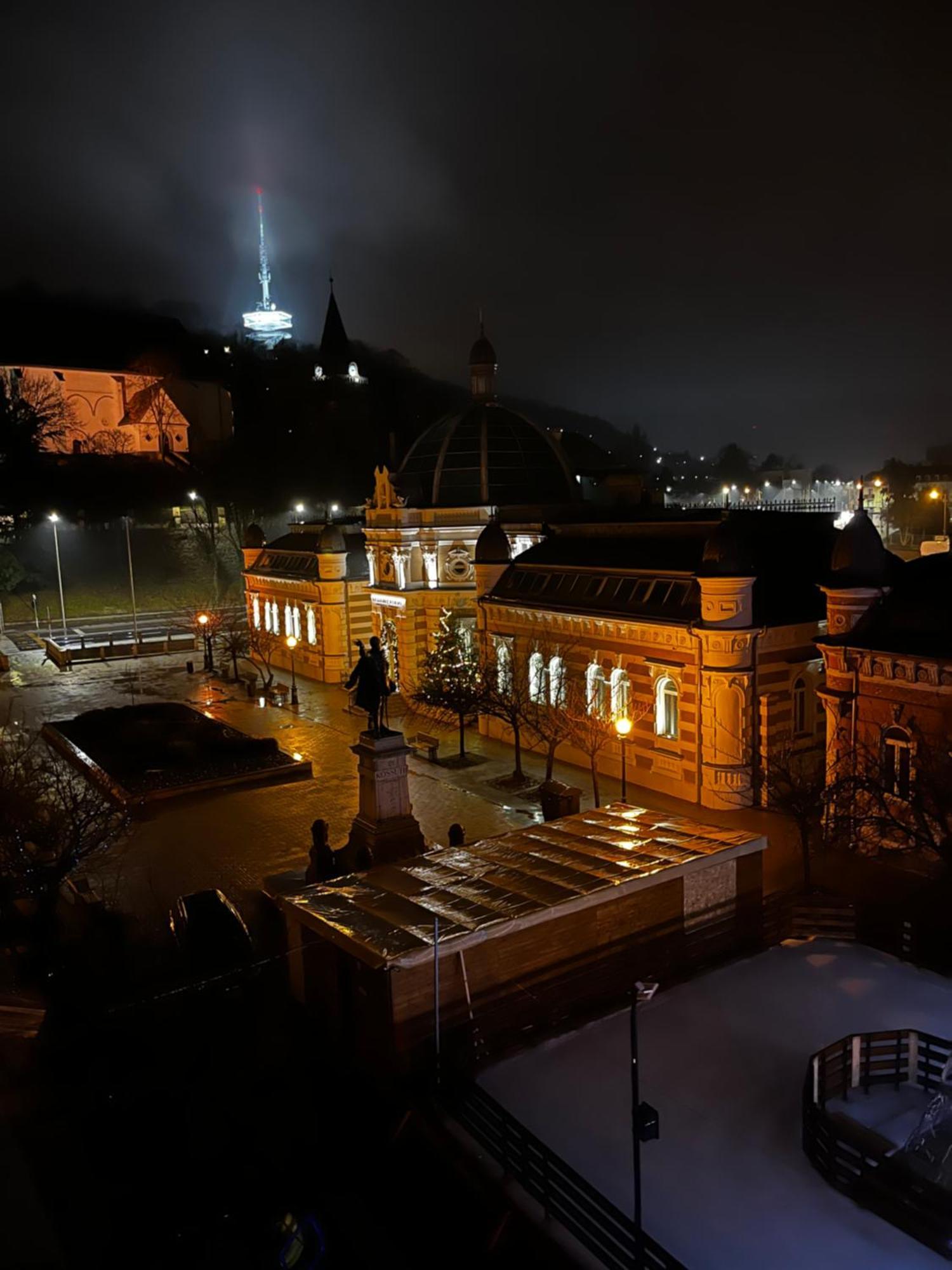 Czingu-Lak Appartement Miskolc Buitenkant foto